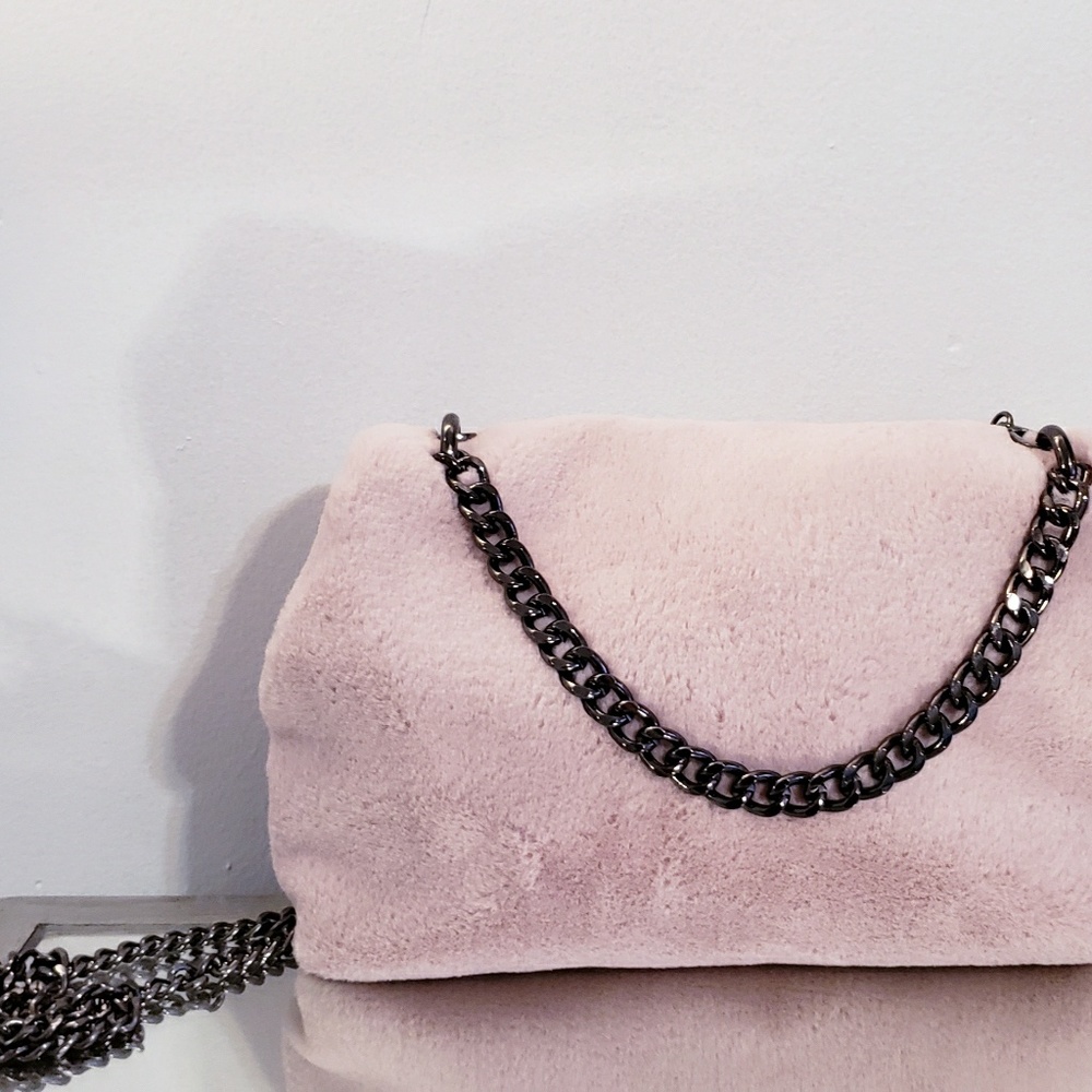 Faux Fur hobo crossbody Plush clutch bag NWT - Picture 4 of 4